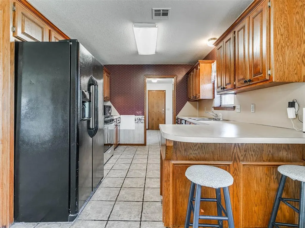 Photo 19 — 215 W 12th Street, Stroud, OK 74079