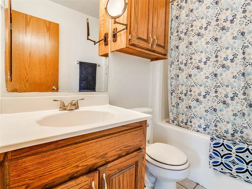 Photo 29 — 215 W 12th Street, Stroud, OK 74079