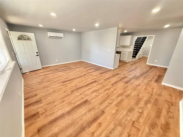 Photo 3 — 517 W Bradford Avenue, Altus, OK 73521