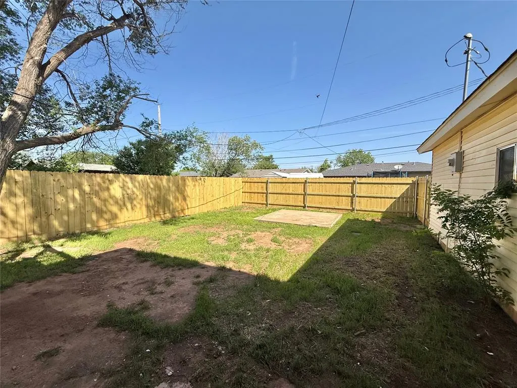 Photo 30 — 517 W Bradford Avenue, Altus, OK 73521