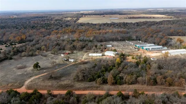 Photo 4 — 790951 S 3310 Road, Wellston, OK 74881