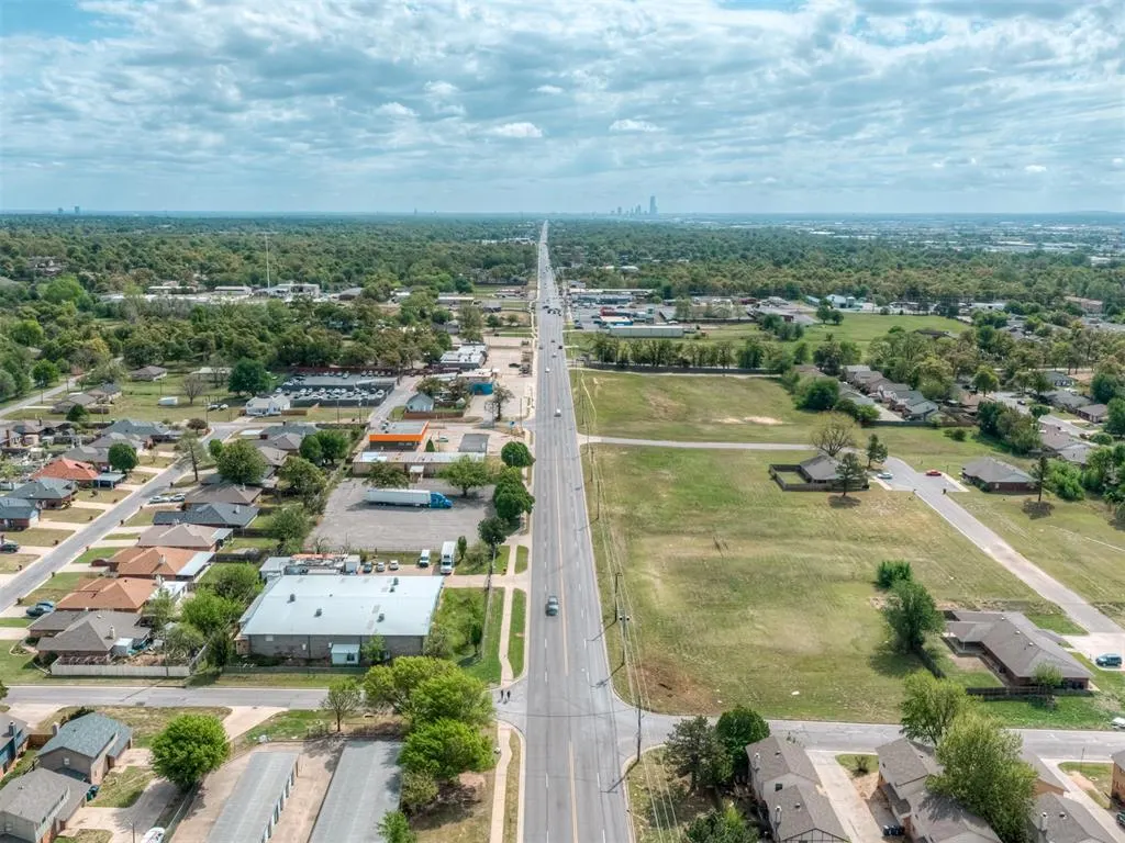 Photo 19 — 8152 NW 10th Street, Oklahoma City, OK 73127