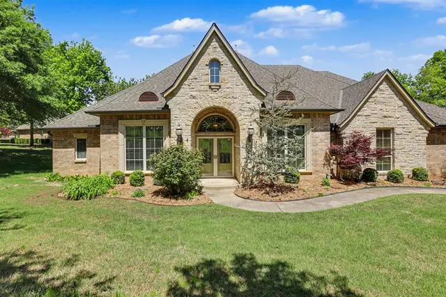 Photo 2 — 14801 SE 51st Street, Choctaw, OK 73020