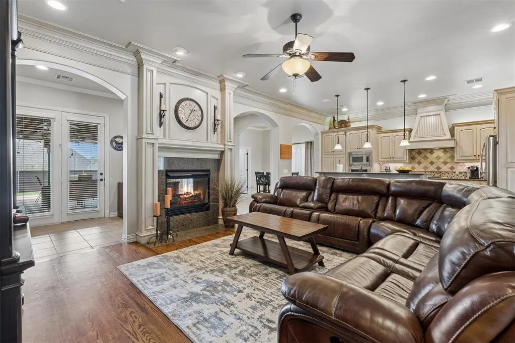 Photo 5 — 2521 Scarlet Oak Court, Choctaw, OK 73020