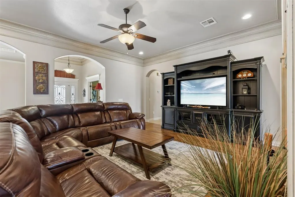 Photo 6 — 2521 Scarlet Oak Court, Choctaw, OK 73020