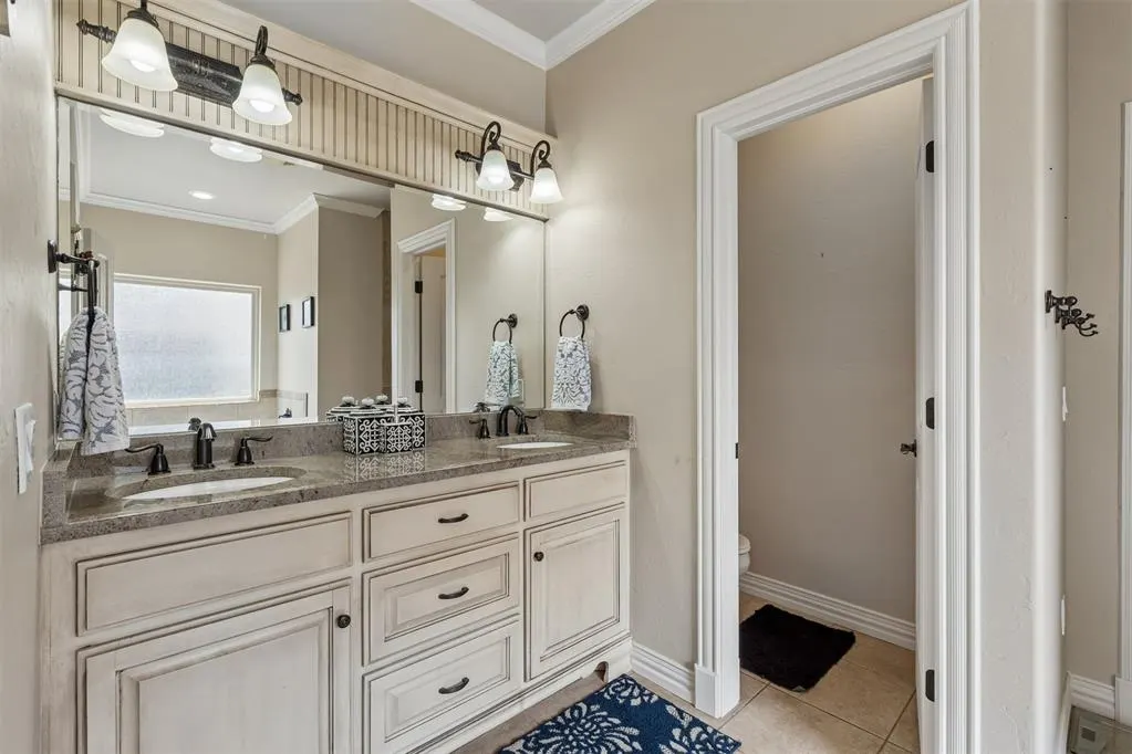 Photo 14 — 2521 Scarlet Oak Court, Choctaw, OK 73020