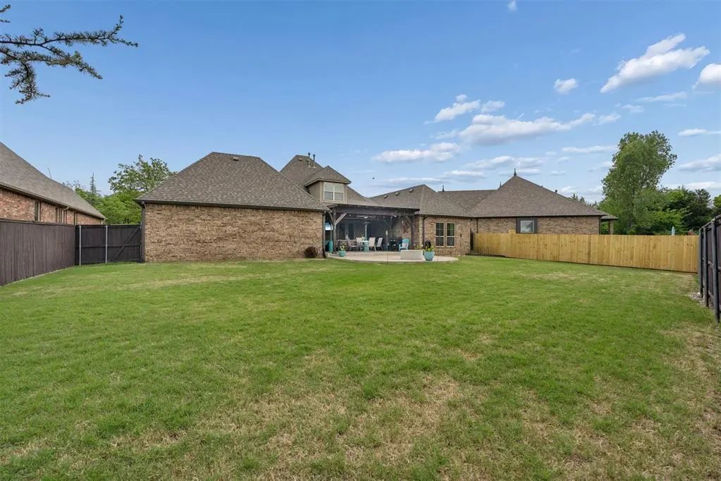 Photo 37 — 2521 Scarlet Oak Court, Choctaw, OK 73020