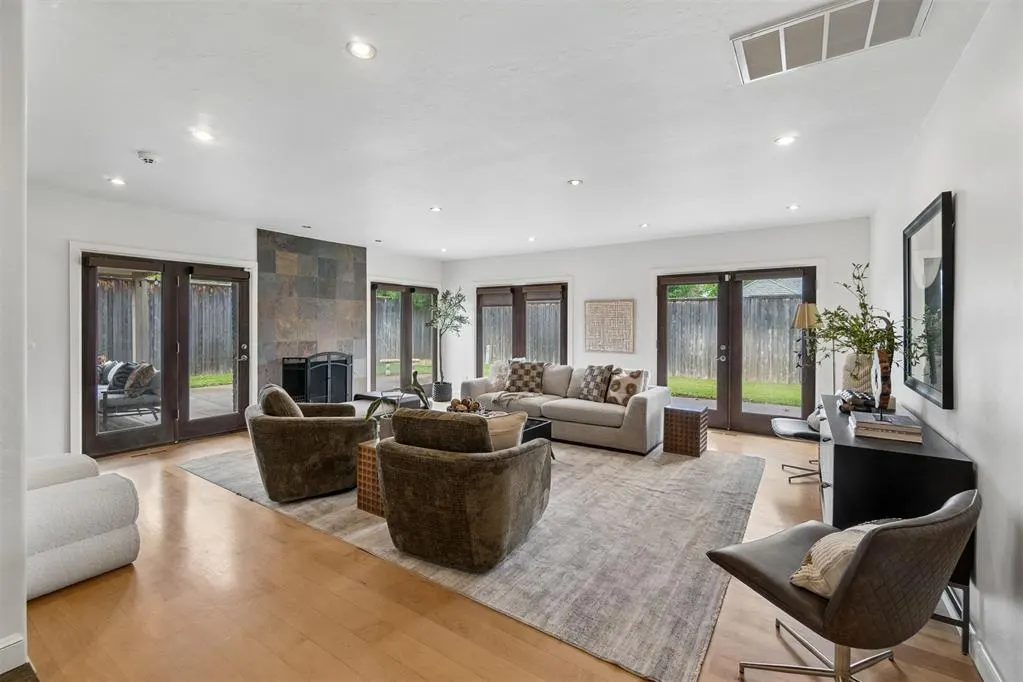 Photo 4 — 3225 Stonybrook Road, Oklahoma City, OK 73120