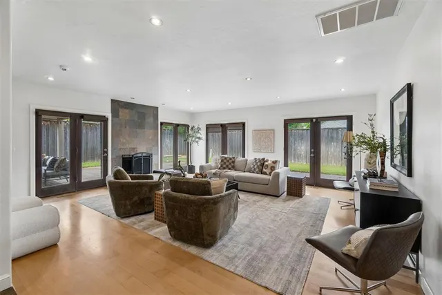 Photo 4 — 3225 Stonybrook Road, Oklahoma City, OK 73120