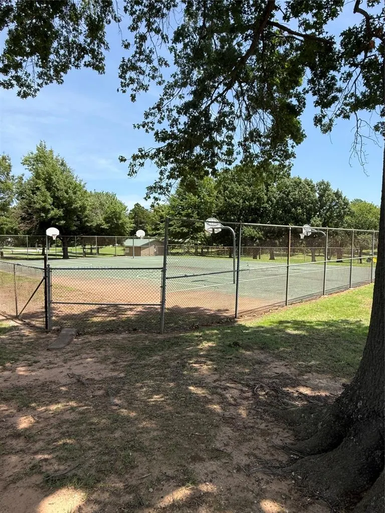 Photo 6 — 1401 E Main Street, Shawnee, OK 74801