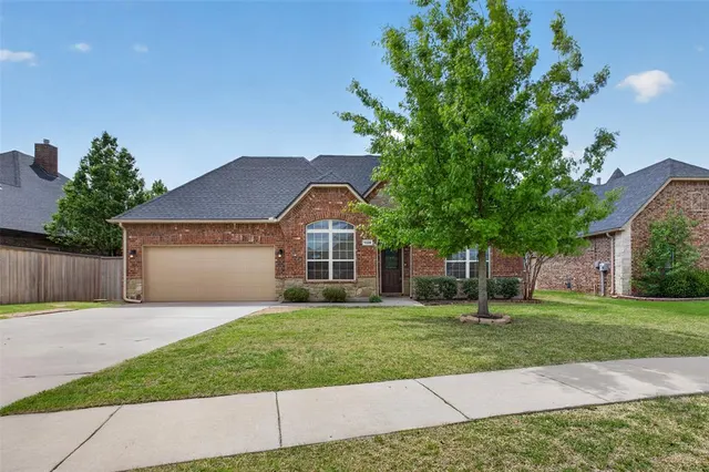 Front exterior — 1328 Switchgrass Road, Edmond, OK 73013