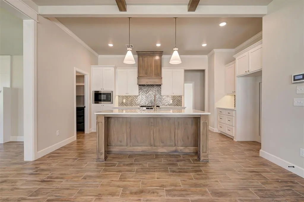Photo 7 — 4825 Sundowner Lane, Edmond, OK 73034