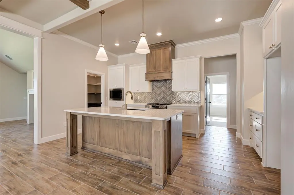 Photo 8 — 4825 Sundowner Lane, Edmond, OK 73034