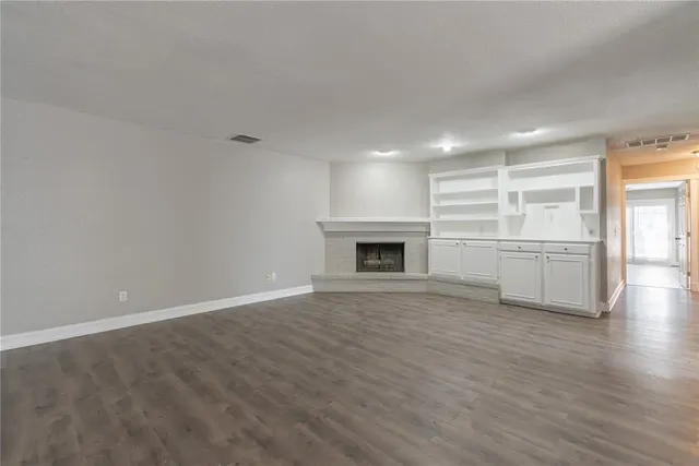 Photo 4 — 12304 Green Valley Drive, Oklahoma City, OK 73120