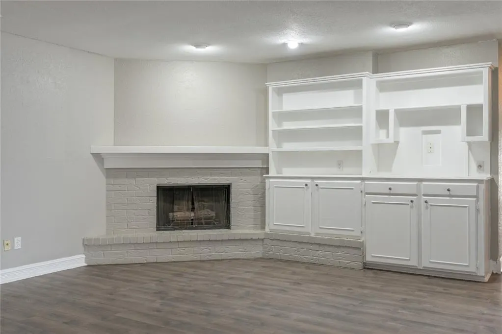 Photo 5 — 12304 Green Valley Drive, Oklahoma City, OK 73120