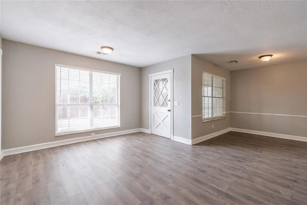 Photo 8 — 12304 Green Valley Drive, Oklahoma City, OK 73120