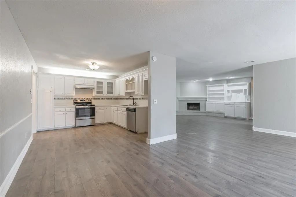 Photo 12 — 12304 Green Valley Drive, Oklahoma City, OK 73120