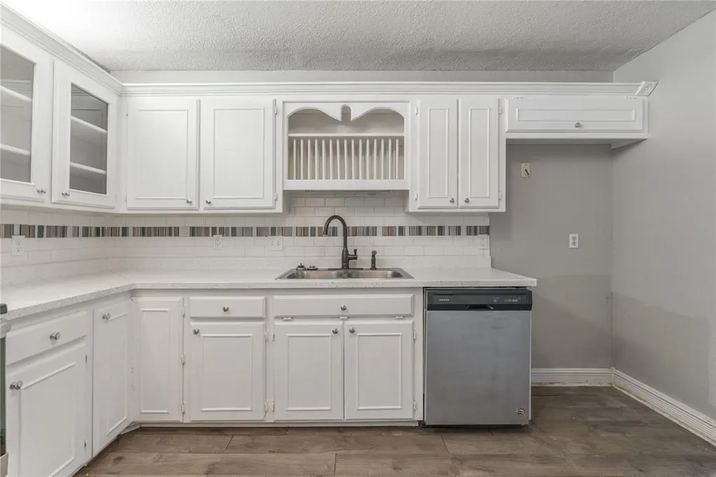 Photo 17 — 12304 Green Valley Drive, Oklahoma City, OK 73120