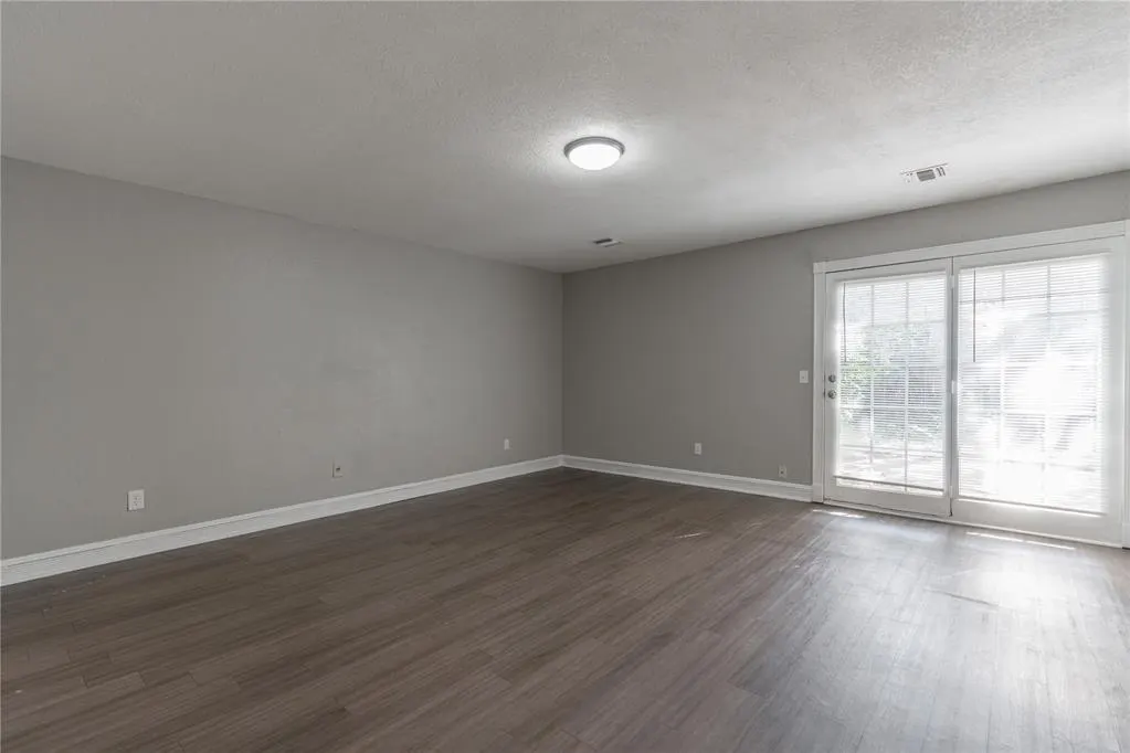 Photo 23 — 12304 Green Valley Drive, Oklahoma City, OK 73120