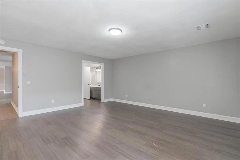 Photo 24 — 12304 Green Valley Drive, Oklahoma City, OK 73120
