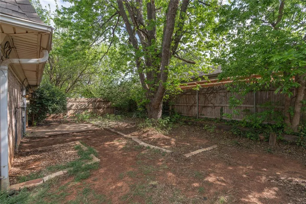 Photo 42 — 12304 Green Valley Drive, Oklahoma City, OK 73120