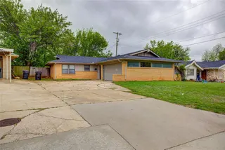 Sold home at 104 Oakside Drive