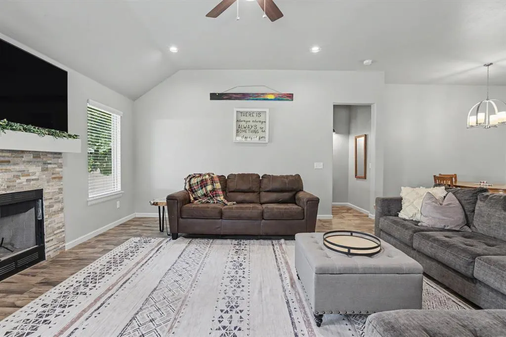 Photo 10 — 8551 Three Oaks Road, Edmond, OK 73025