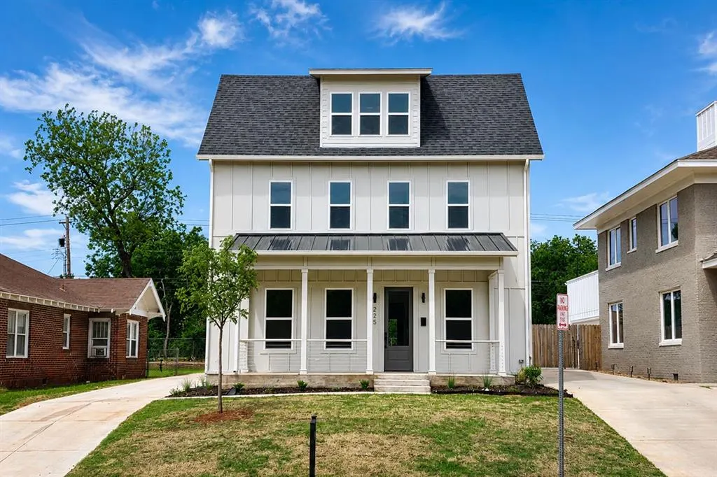Front exterior — 225 NE 16th Street, Oklahoma City, OK 73104