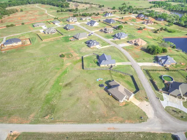 Photo 6 — 4580 Whitetail Drive, Guthrie, OK 73044