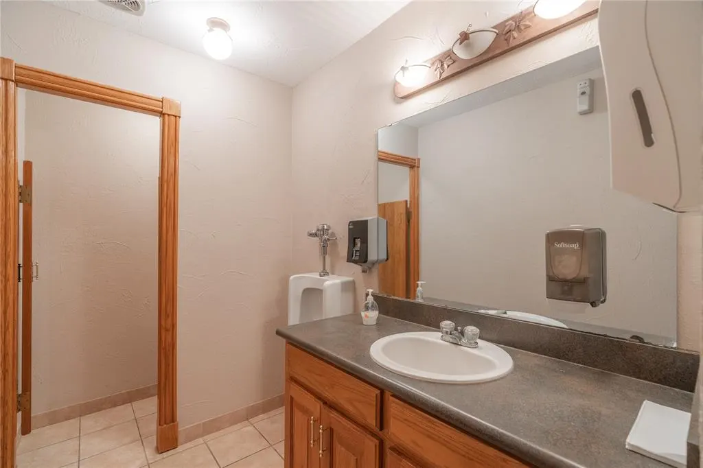 Photo 23 — 1301 S Broadway 100, Edmond, OK 73034