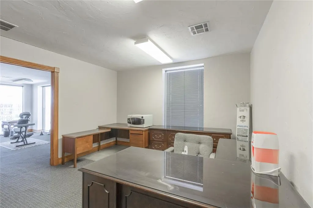 Photo 25 — 1301 S Broadway 100, Edmond, OK 73034