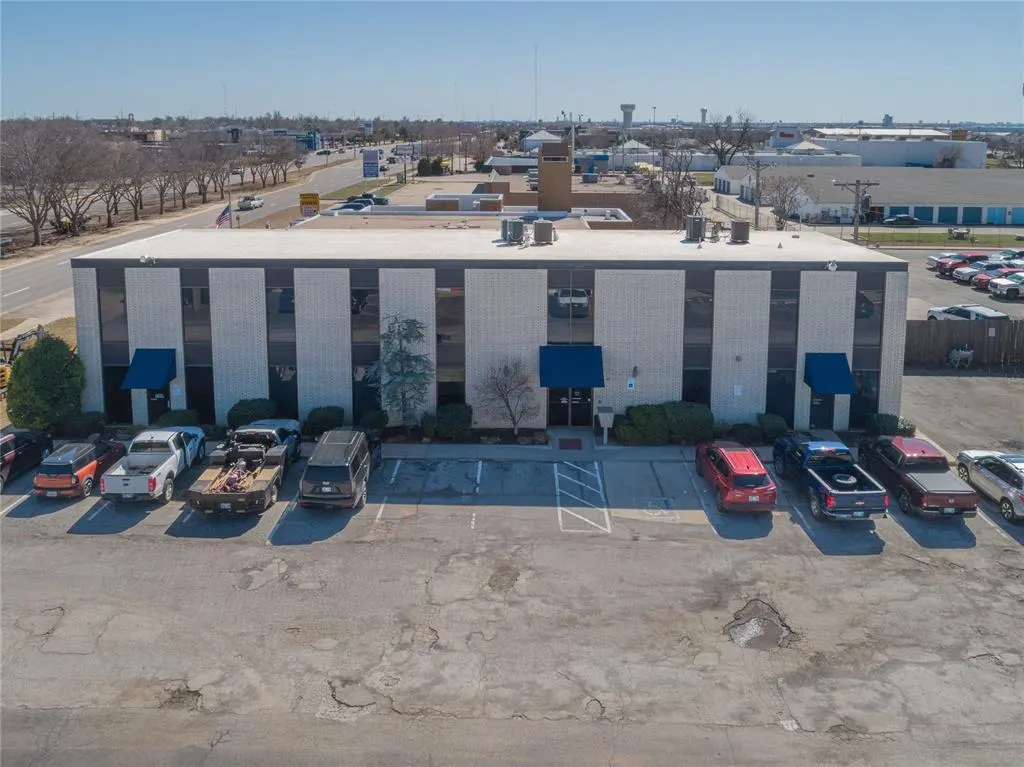 Photo 40 — 1301 S Broadway 100, Edmond, OK 73034