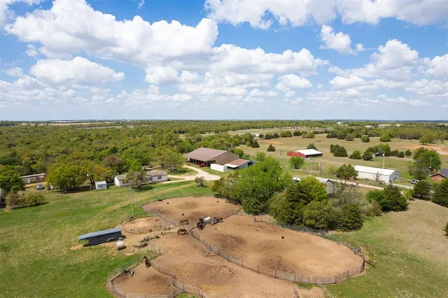 Photo 7 — 9925 S Anderson Road, Guthrie, OK 73044