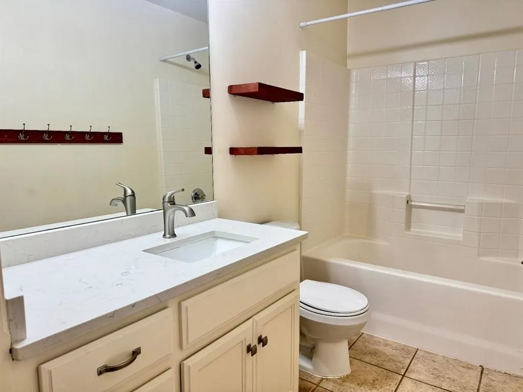 Photo 13 — 17609 Gold Drive, Edmond, OK 73012