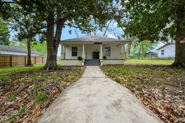 Photo 6 — 108 N Costilow Street, Broken Bow, OK 74728