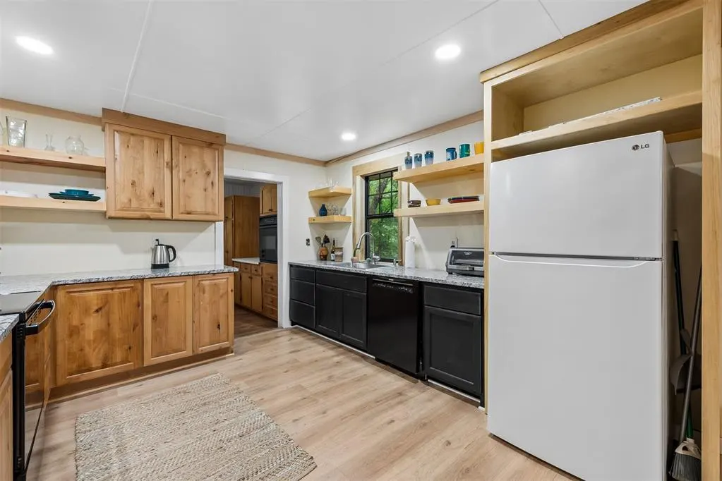 Photo 13 — 2725 Cabin Road, Norman, OK 73026