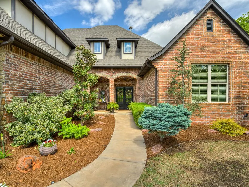 Photo 2 — 2554 Rivanna Way, Edmond, OK 73034