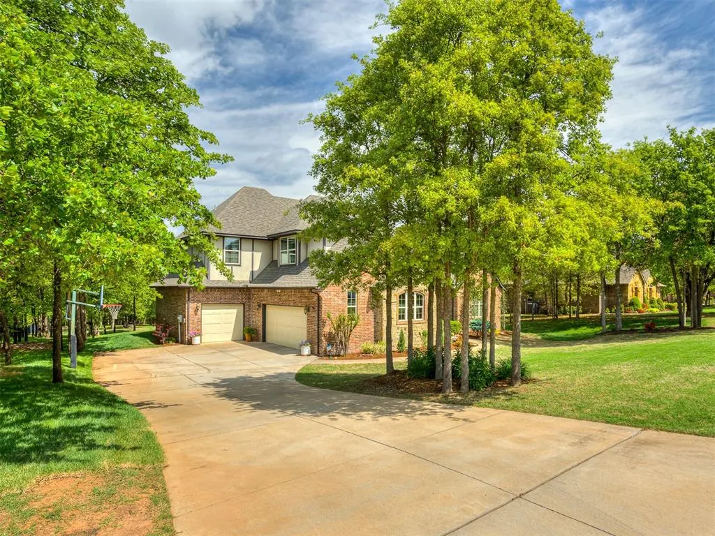 Photo 3 — 2554 Rivanna Way, Edmond, OK 73034