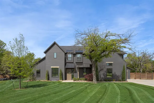 Front exterior — 251 Old Farm Road, Edmond, OK 73034