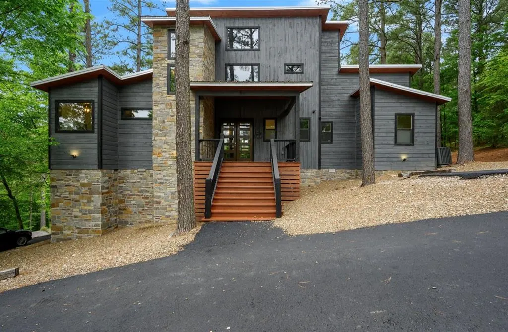 Front exterior — 245 Gnarly Maple Trail, Broken Bow, OK 74728