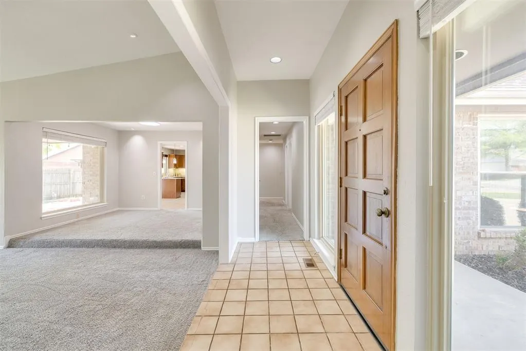 Photo 4 — 600 Country Side Trail, Edmond, OK 73012