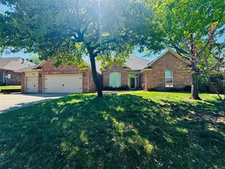 Sold home at 3900 Chickasha