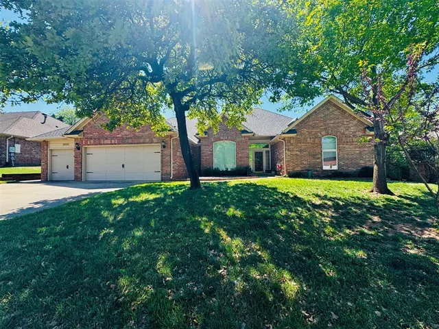 Front exterior — 3900 Chickasha, Edmond, OK 73013