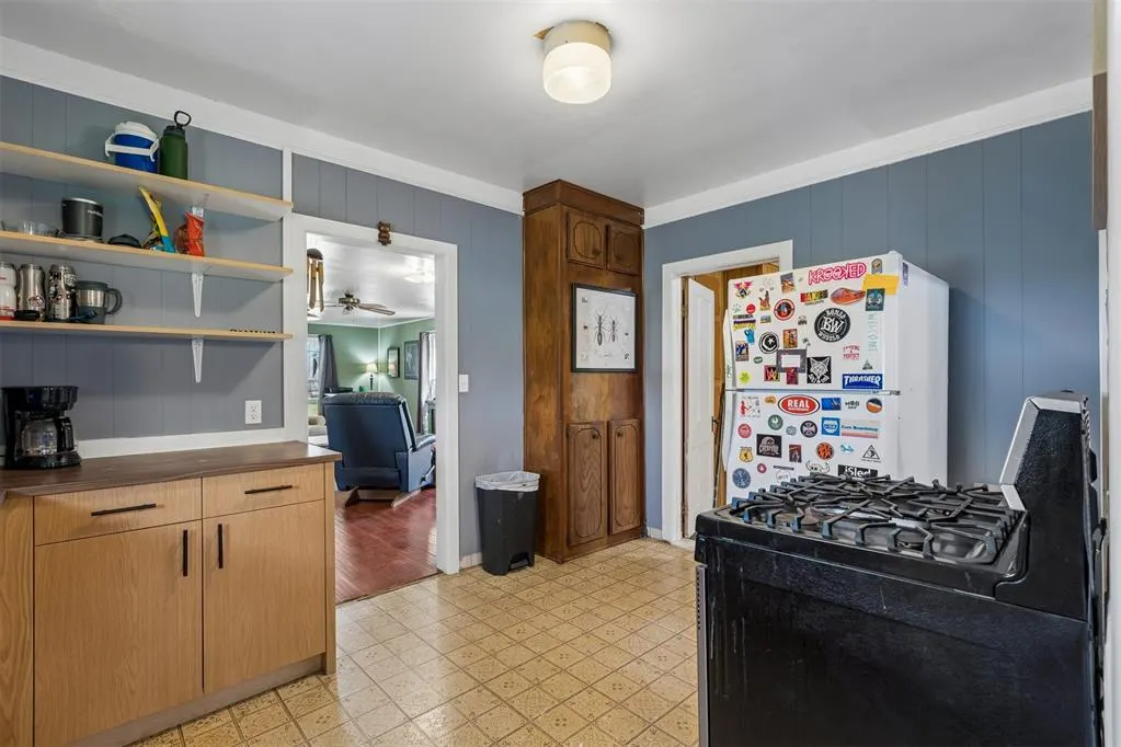 Photo 8 — 1011 W Mansur Avenue, Guthrie, OK 73044