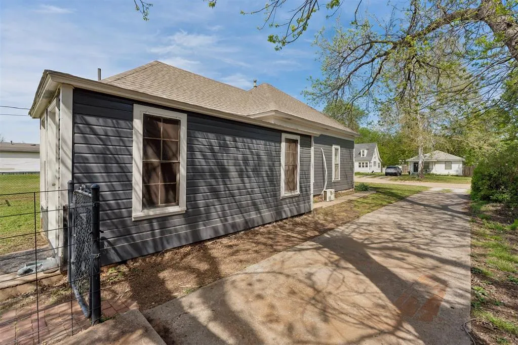 Photo 24 — 1011 W Mansur Avenue, Guthrie, OK 73044