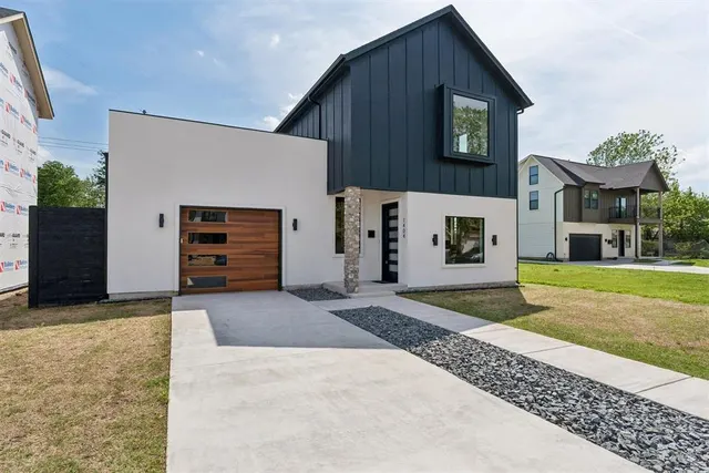Photo 2 — 1404 NW 6th Street, Oklahoma City, OK 73106