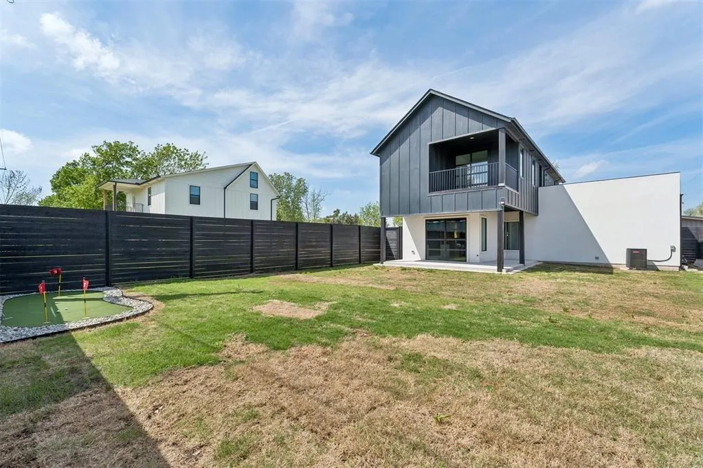Photo 47 — 1404 NW 6th Street, Oklahoma City, OK 73106
