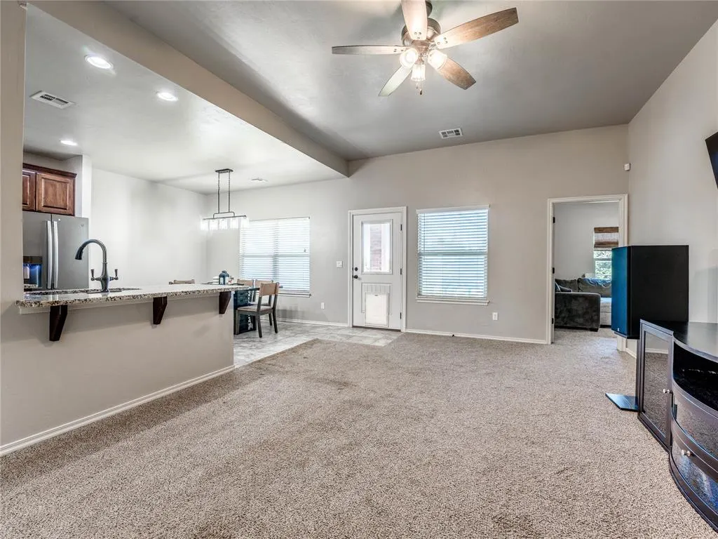Photo 4 — 5774 Timberland Crossing, Guthrie, OK 73044