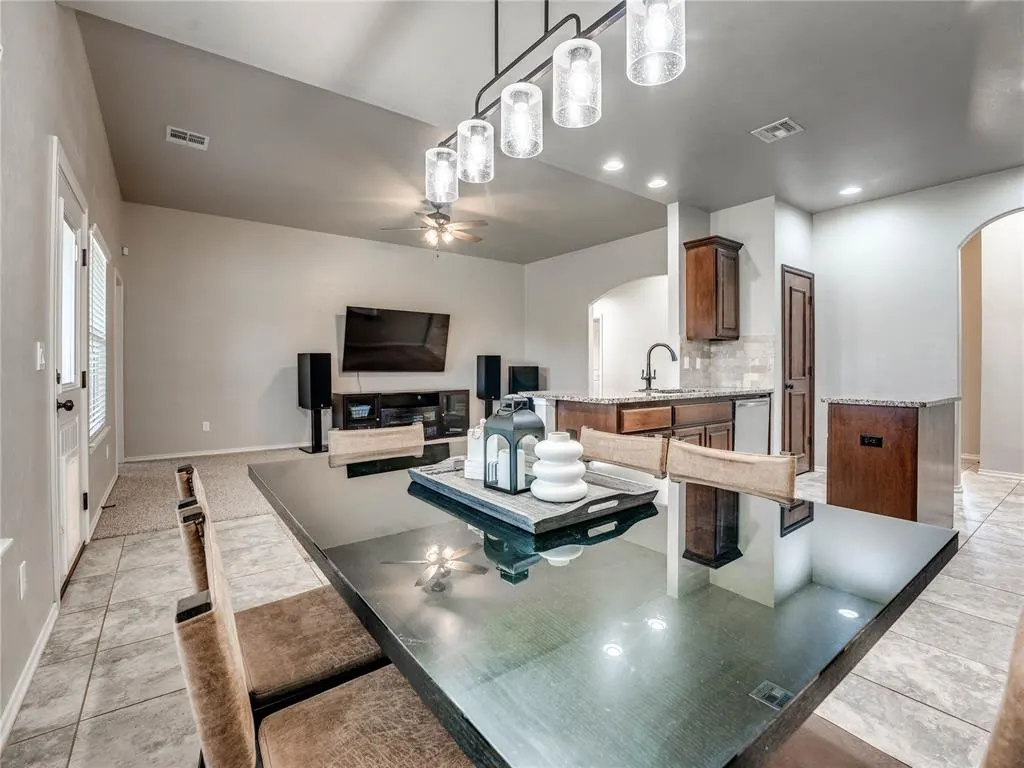 Photo 5 — 5774 Timberland Crossing, Guthrie, OK 73044