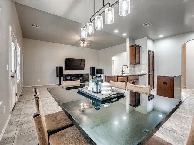 Photo 5 — 5774 Timberland Crossing, Guthrie, OK 73044